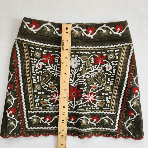 Francesca's Blue Rain Rosie Boho Floral Embroidered Olive Green Mini Skirt XS - Picture 8 of 10